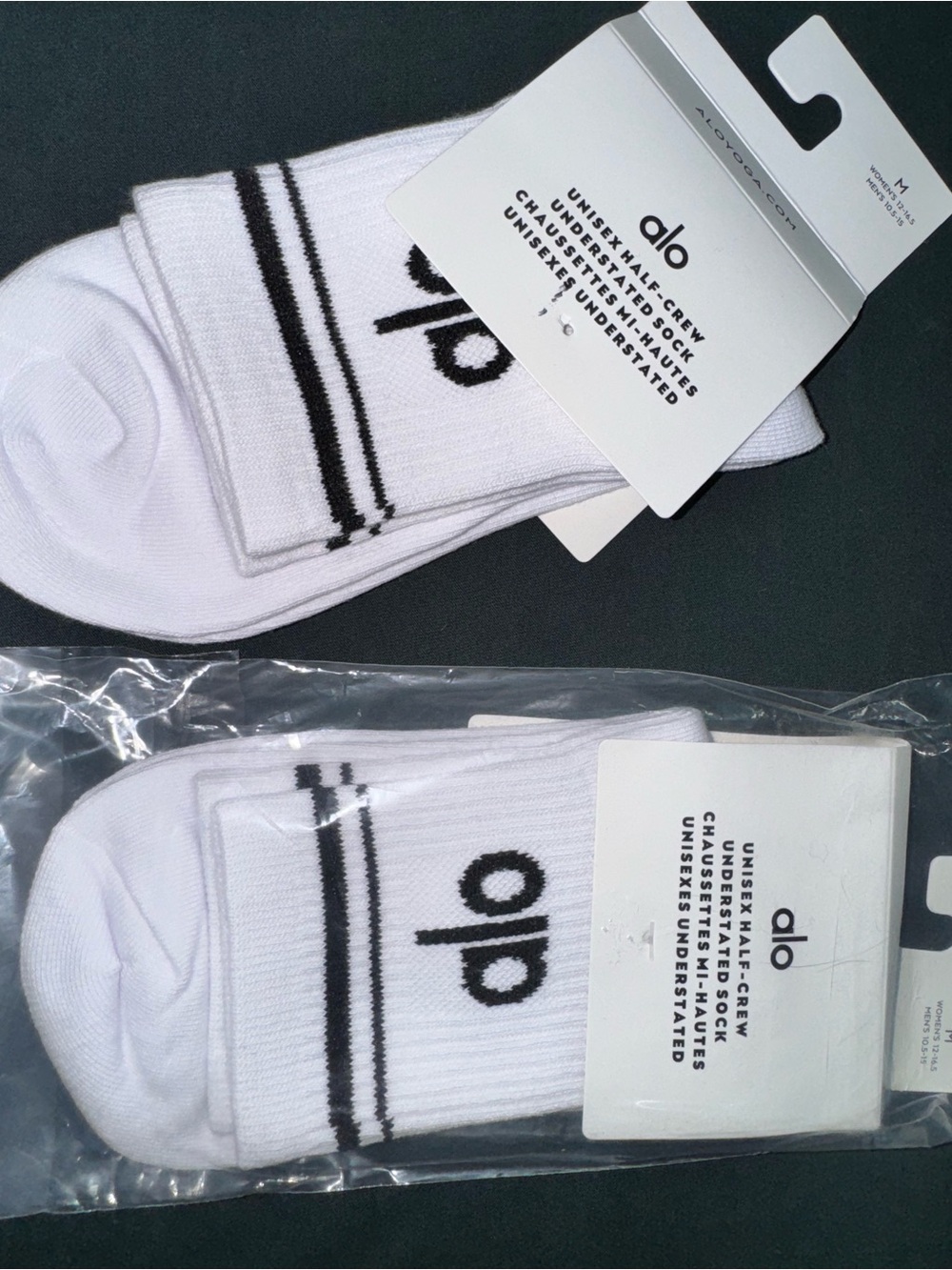 Alo Yoga Unisex Half Crew Socks White Black Logo Size M 1 Pair